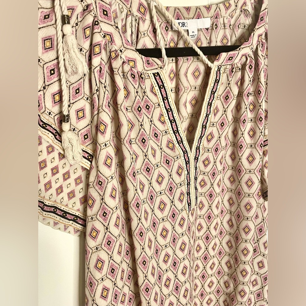 DR2 by Daniel Rainn Boho Peasant Blouse Women’s XL Pink Geometric Tassel Top - Picture 8 of 8